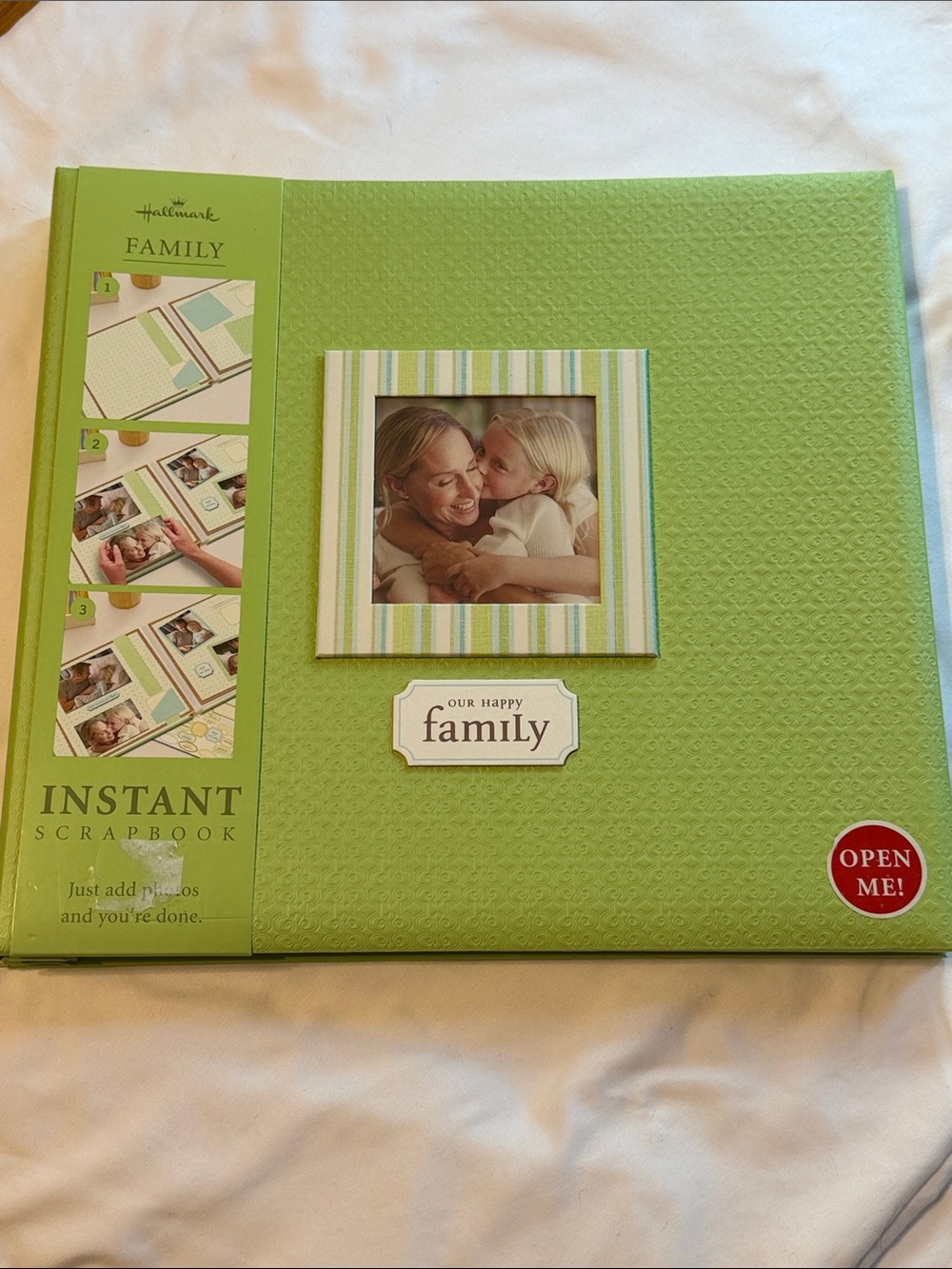 Hallmark Family Instant Scrapbook - Light Green with Striped Frame